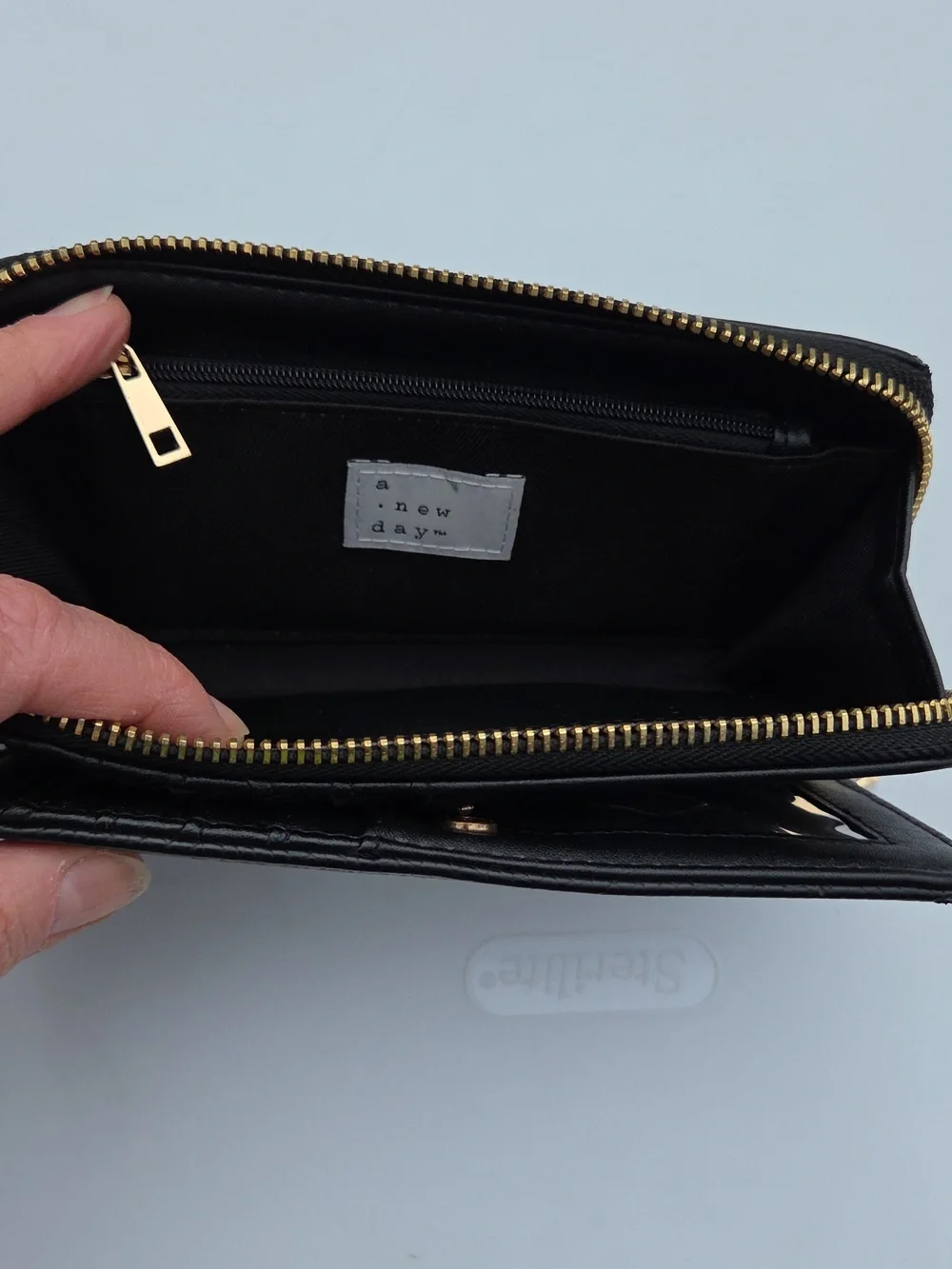 Pebbled Black Wristlet Clutch Wallet Faux Leather Casual Safe Zipper Compartment